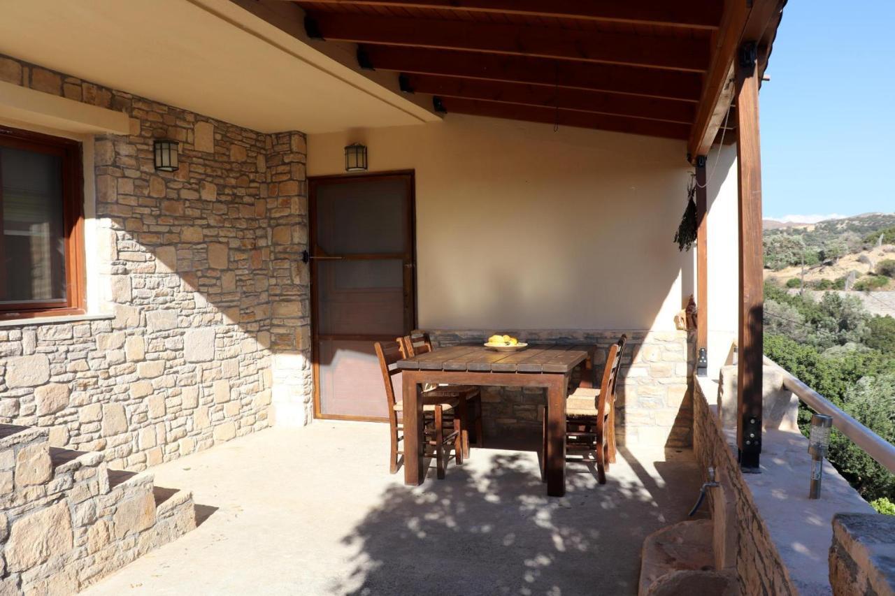Amathianis Villa ตรีโอเปตรา ภายนอก รูปภาพ