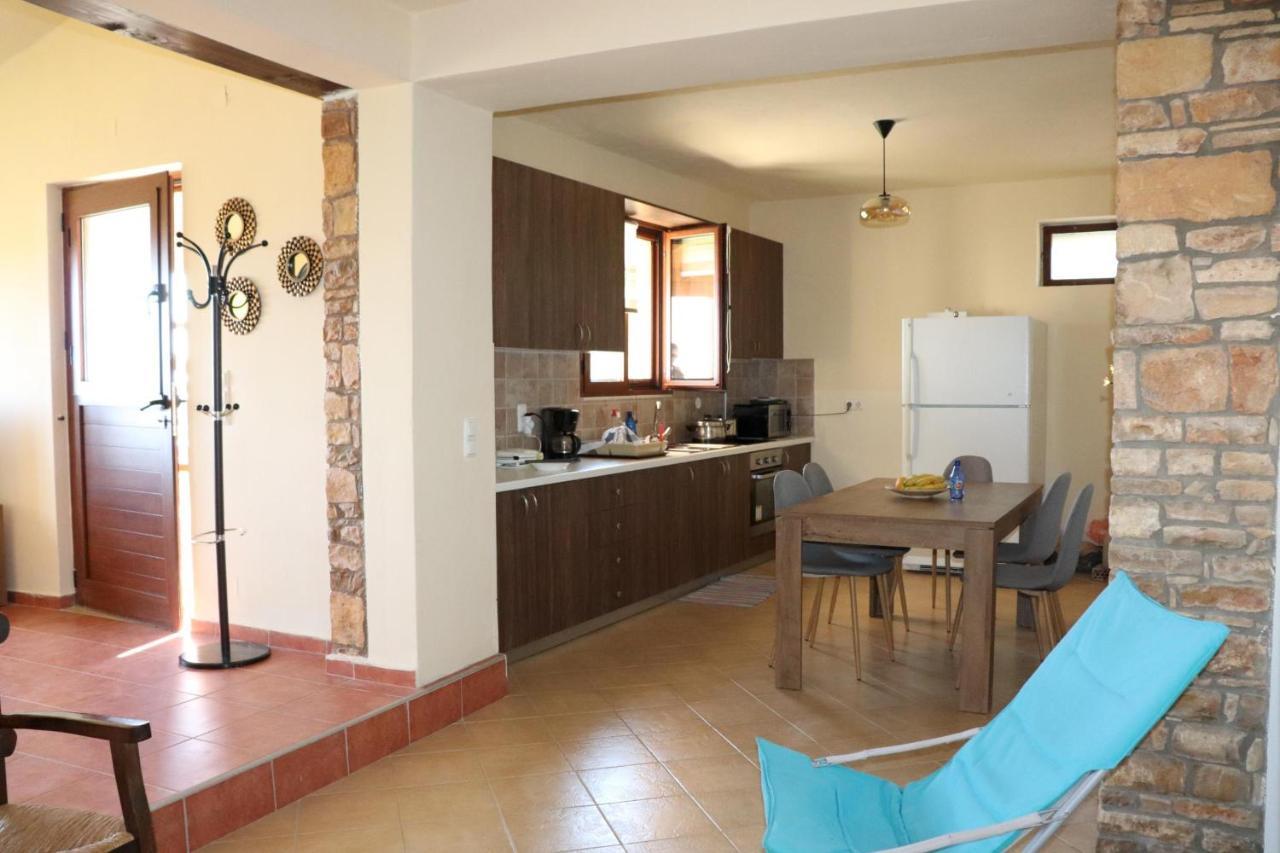 Amathianis Villa ตรีโอเปตรา ภายนอก รูปภาพ